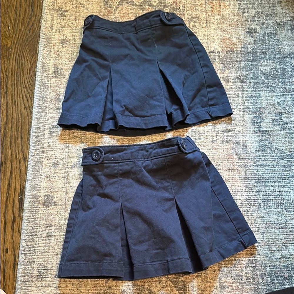 Amazon Essential Navy Pleated Skorts with Button Detail Size XS